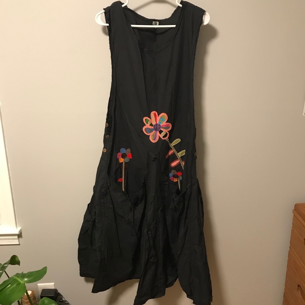 Cordelia Large Pocket Embroidered Dress